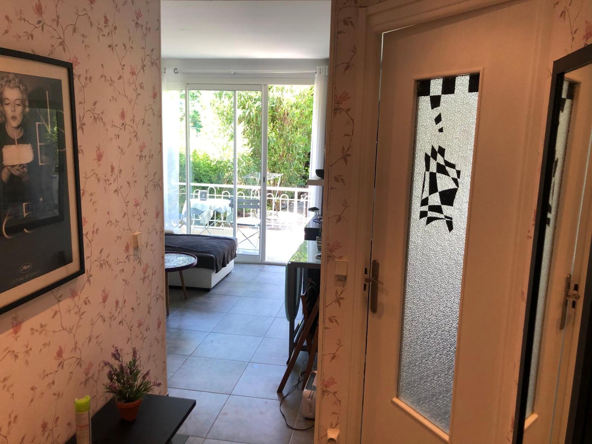 Only 60M To The Beach, 2 Bedroom Cozy Apartment, 80M2 Big Garden, Very Central カンヌ エクステリア 写真