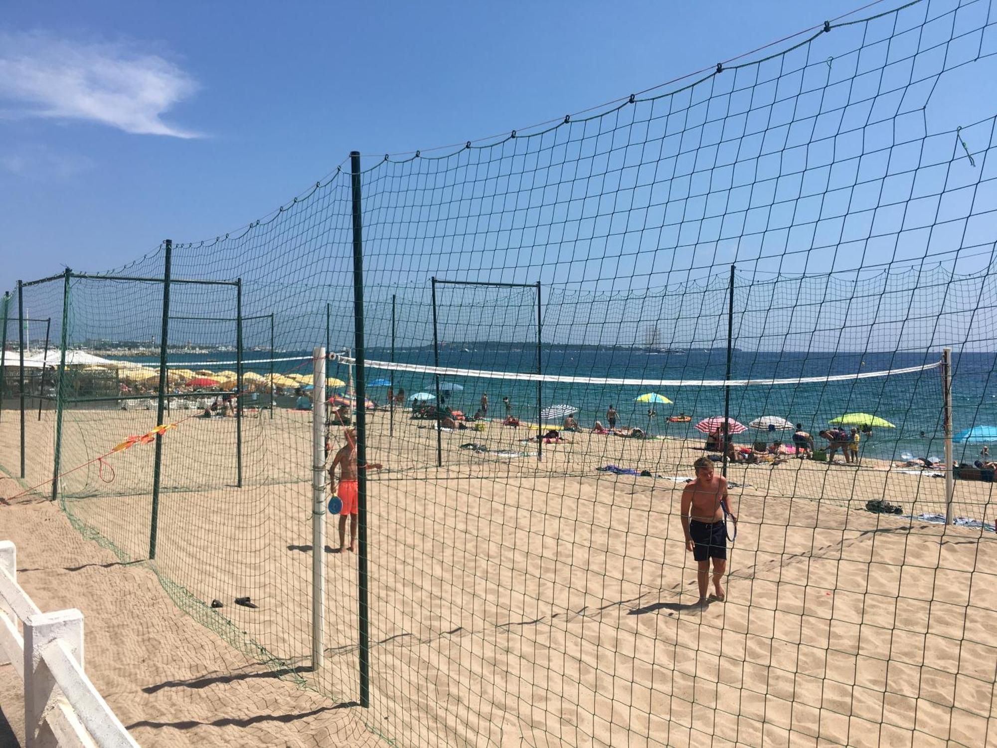 Only 60M To The Beach, 2 Bedroom Cozy Apartment, 80M2 Big Garden, Very Central カンヌ エクステリア 写真